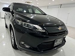 Toyota Harrier 2.0 Sunroof 2015 Black Rear Entertainment